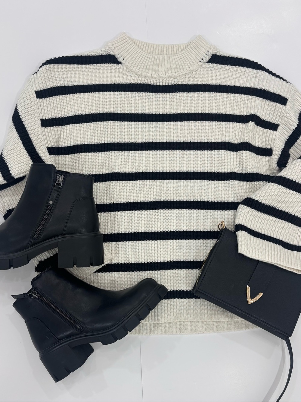 H&M Striped Chunky Knit Sweater XS Cream Black